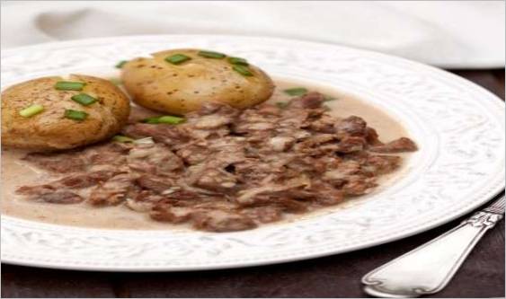 Goveđi stroganoff