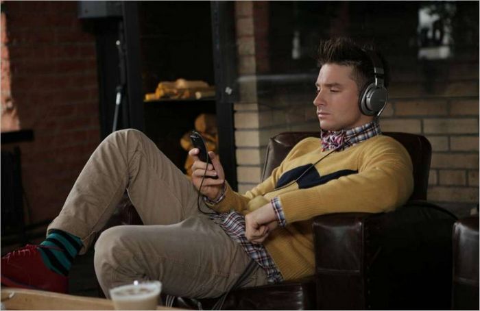 Sergej Lazarev u premium slušalicama, asa-1 asa