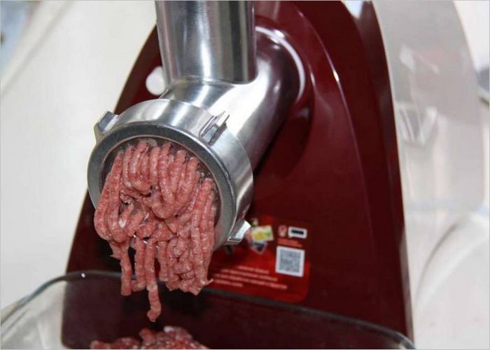 Mašina za mljevenje mesa 2010