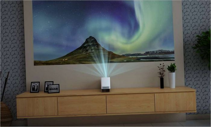 LG CineBeam HF85LSR LG CineBeam HF85LSR