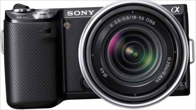 Kompaktni fotoaparat Sony Cyber-Shot DSC-W670